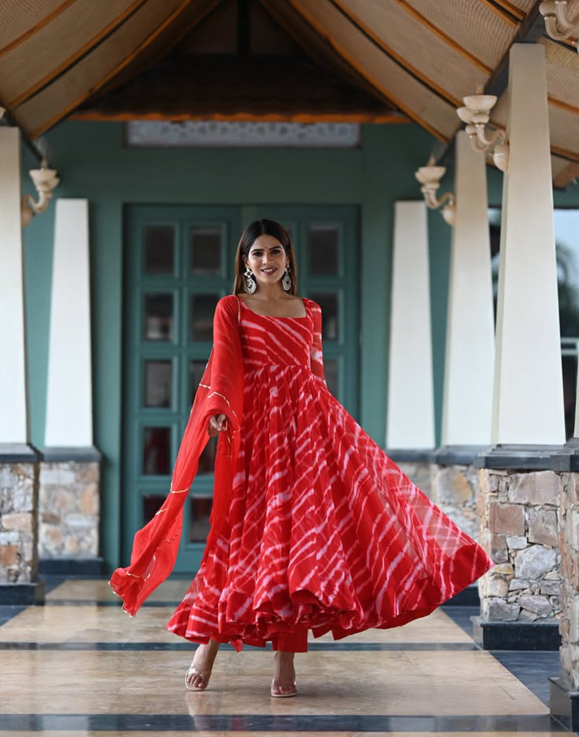 RED LEHERIYA