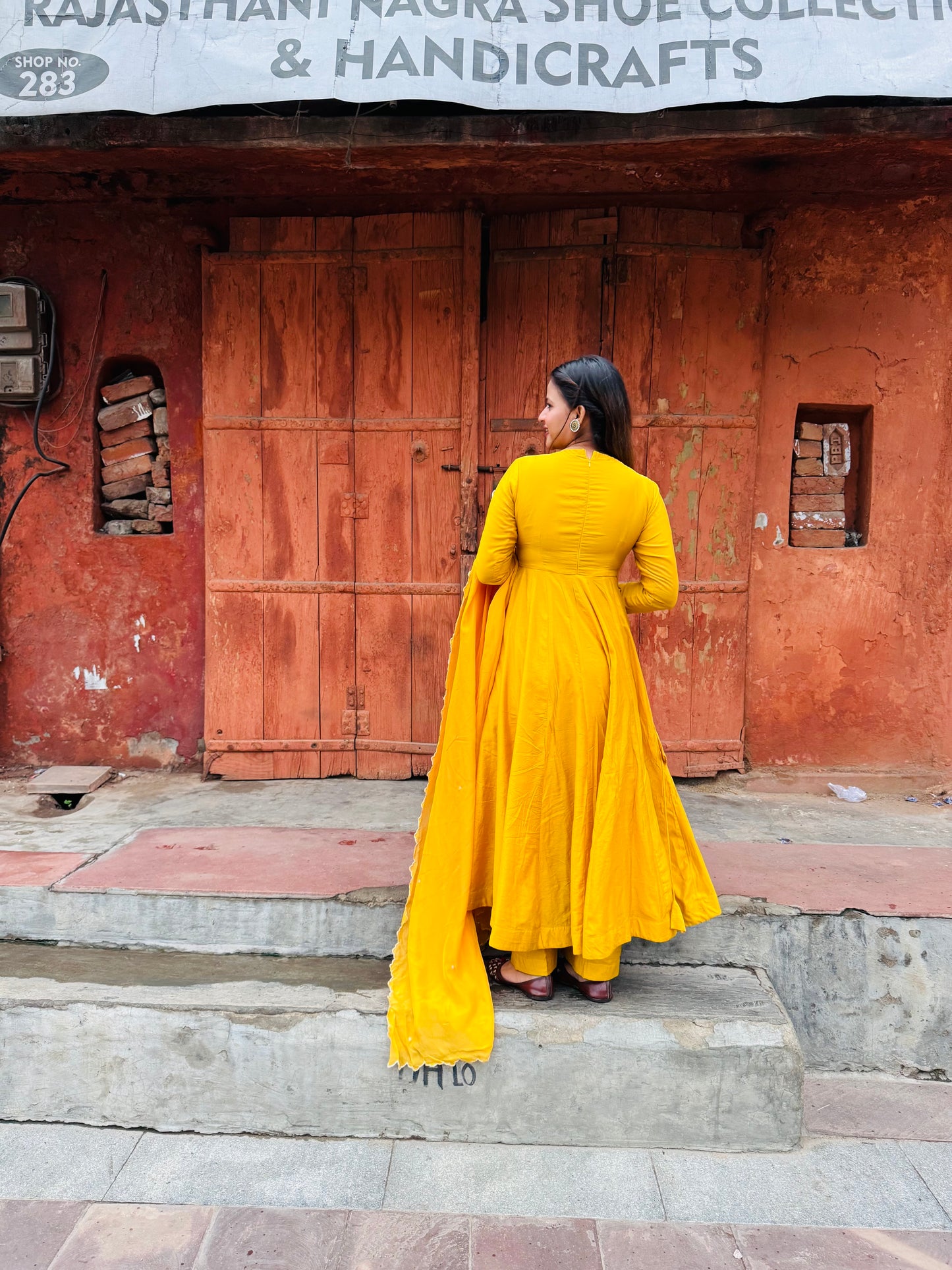 RASHA ANARKALI