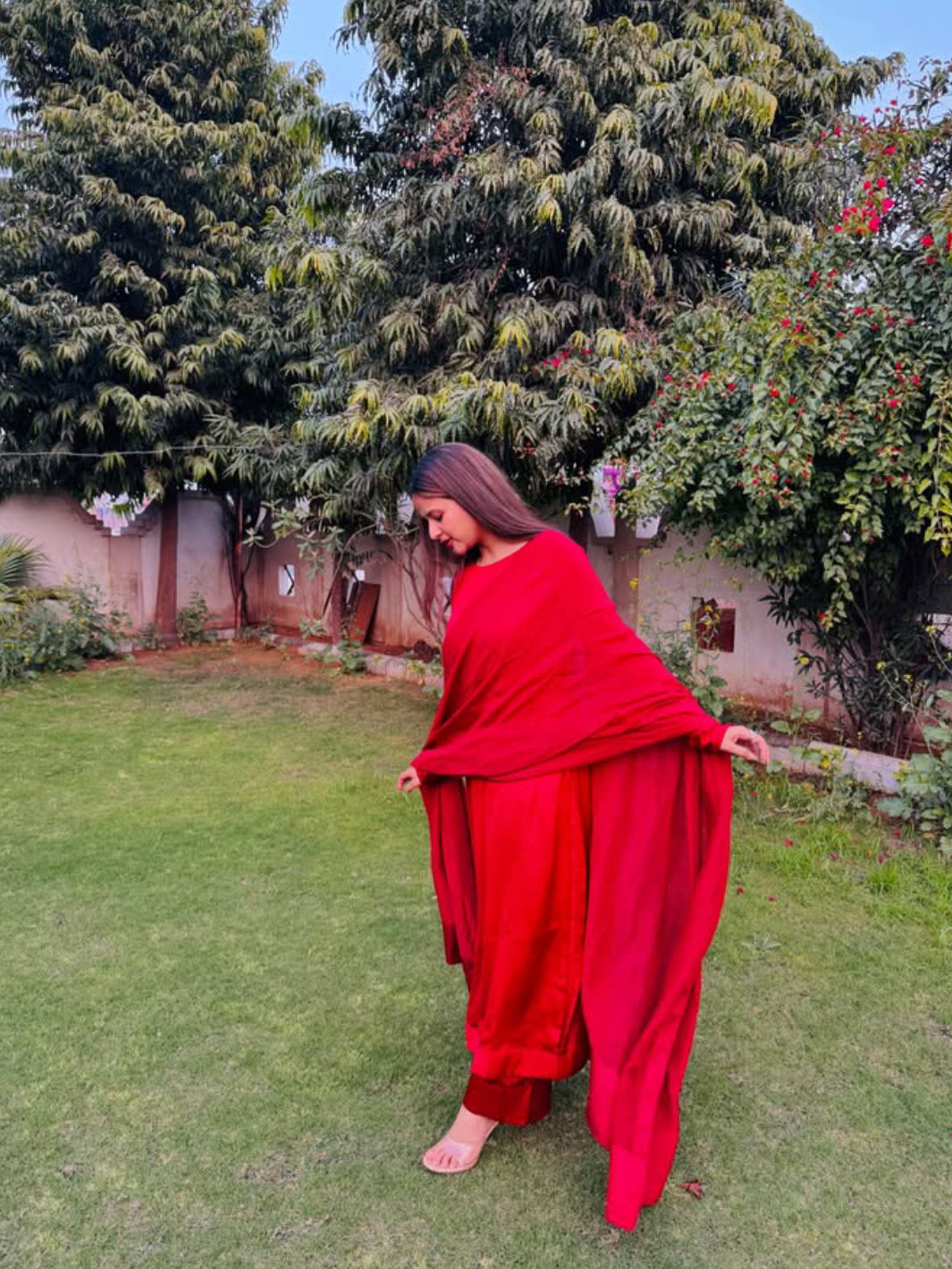 KHWABEEDA SUIT