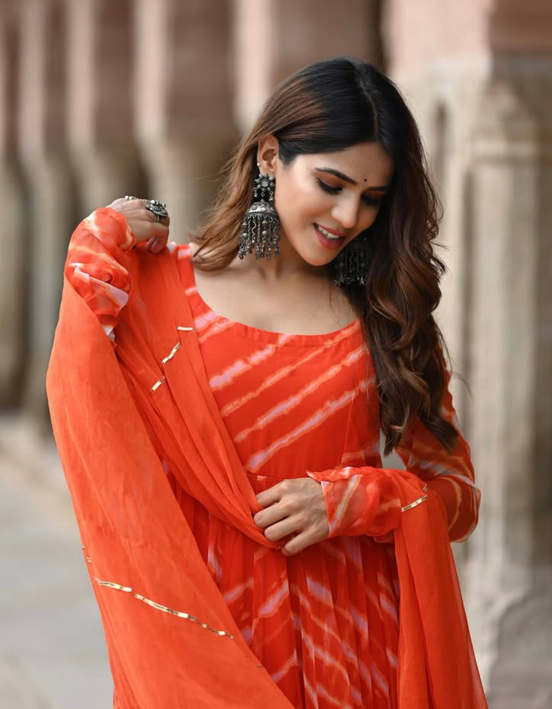 ORANGE LEHERIYA