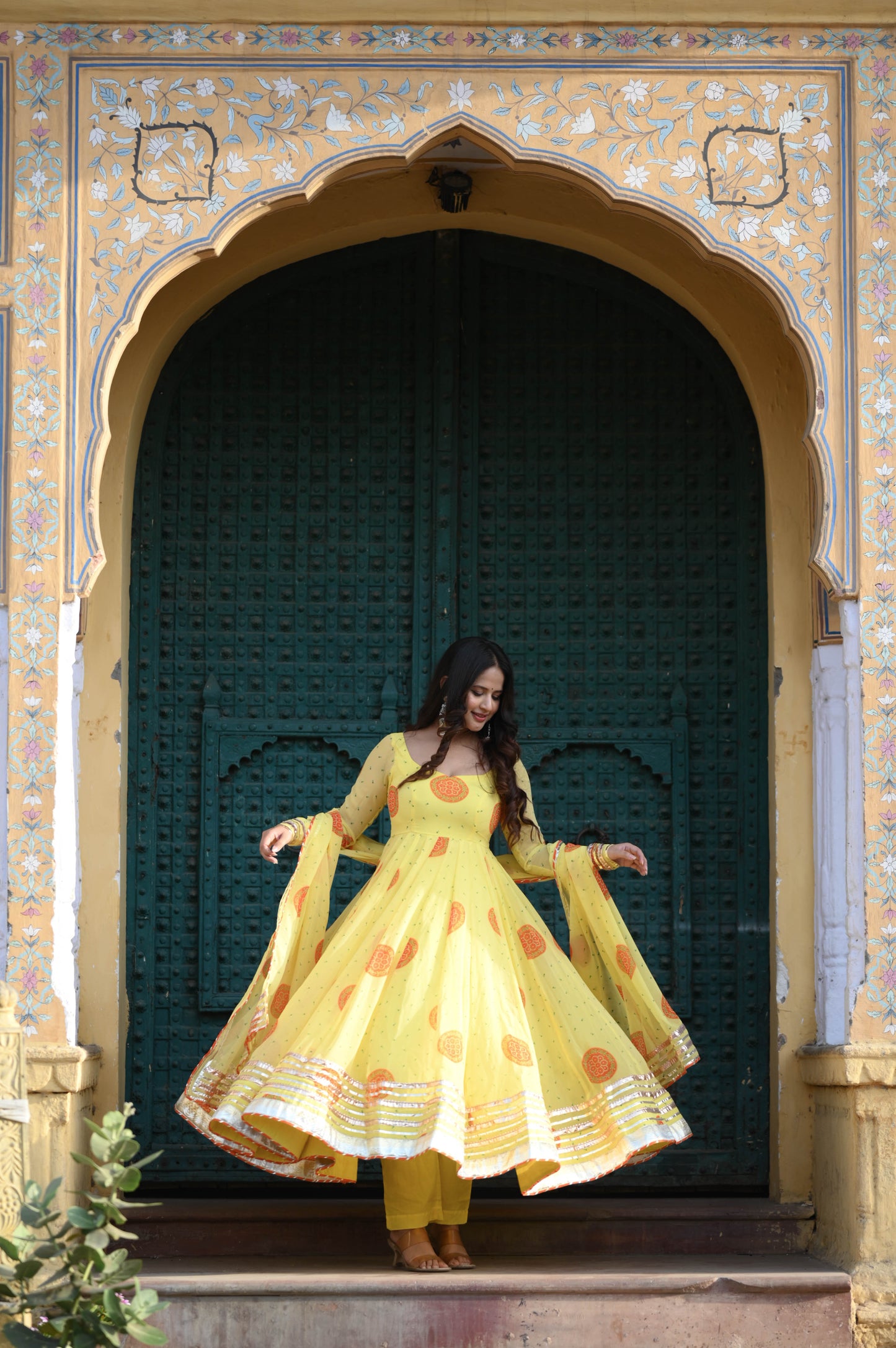 KESARKALI ANARKALI