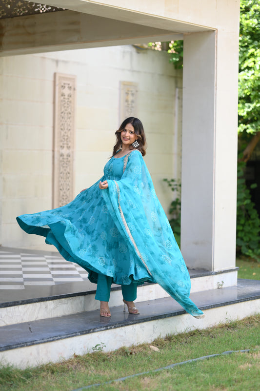 TEEL BANDHEJ ANARKALI