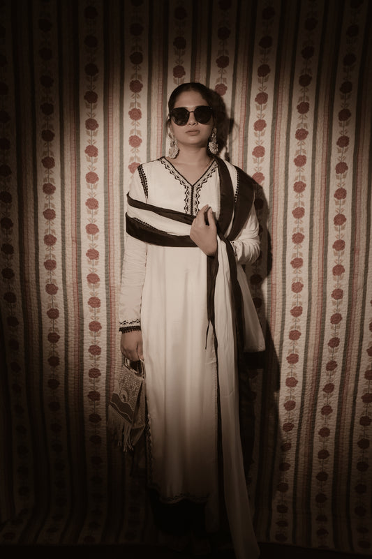 NOOR SUIT